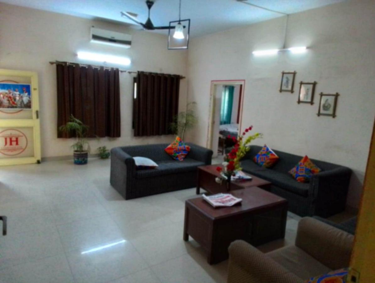 Hotel Singhasan House Jaipur Bagian luar foto