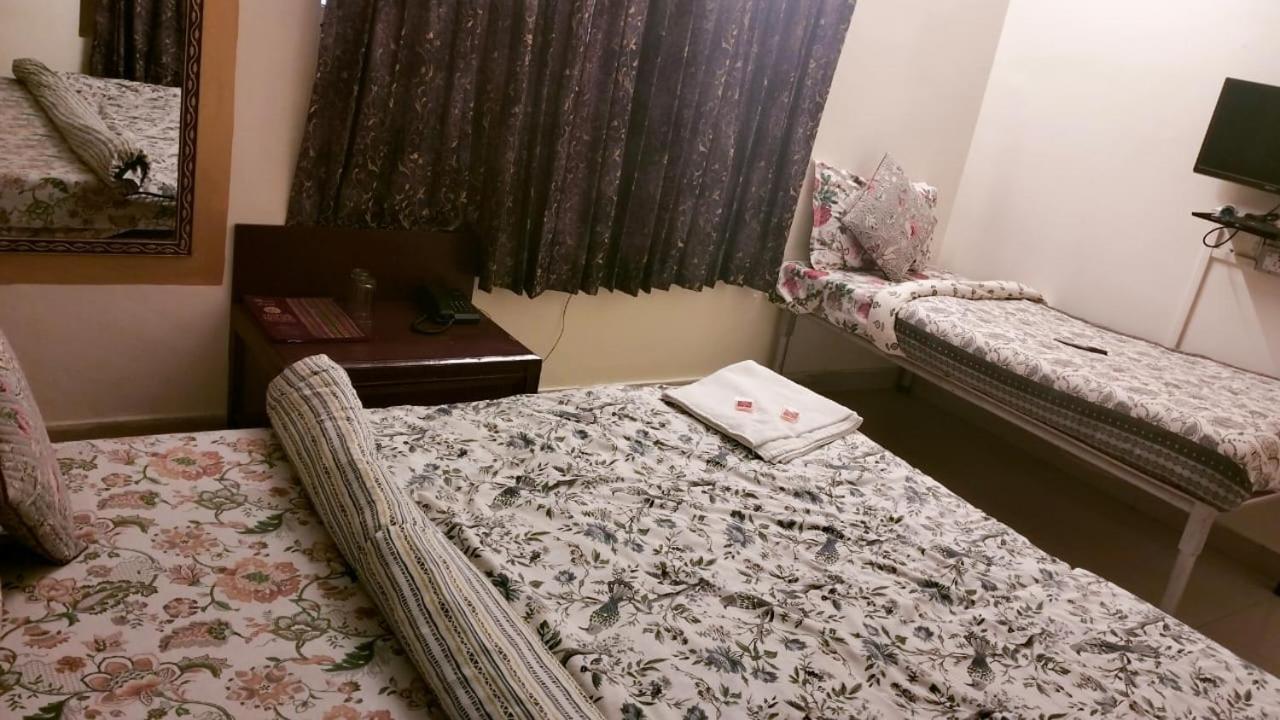 Hotel Singhasan House Jaipur Bagian luar foto