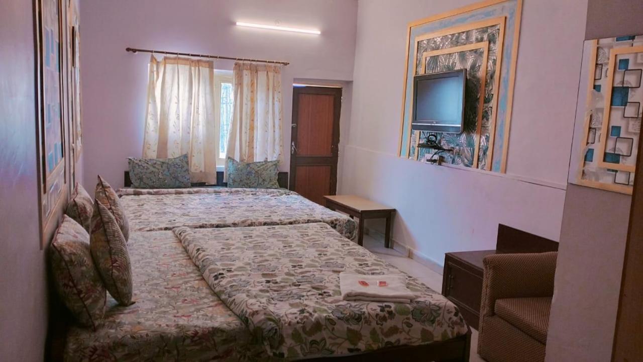 Hotel Singhasan House Jaipur Bagian luar foto
