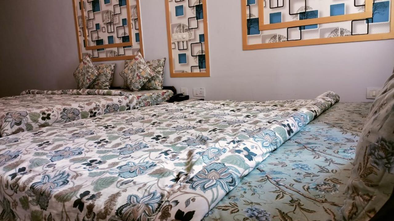 Hotel Singhasan House Jaipur Bagian luar foto