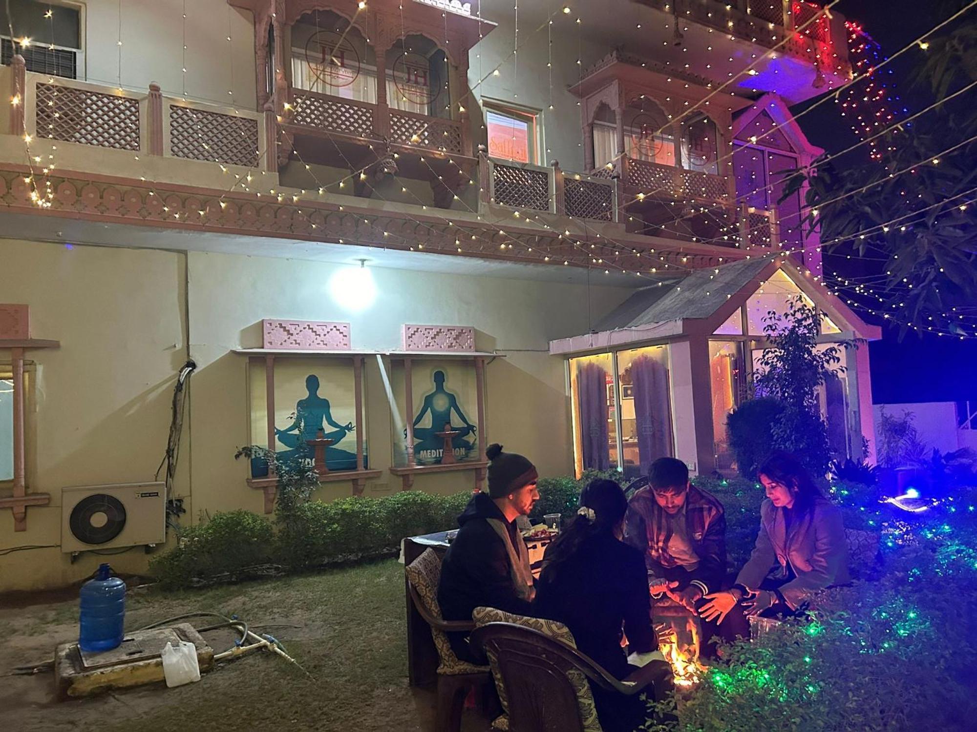 Hotel Singhasan House Jaipur Bagian luar foto